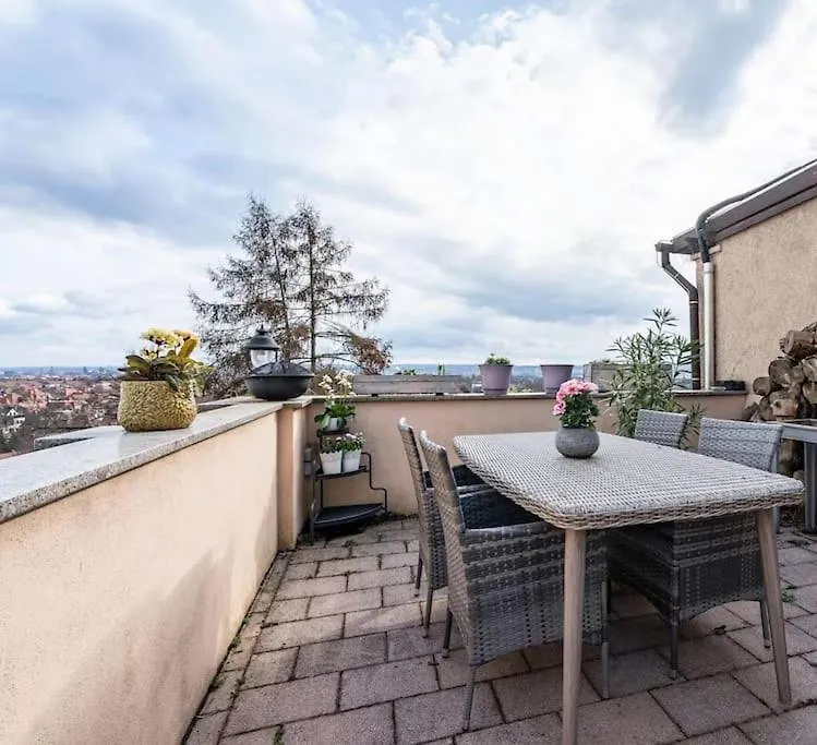 Blick Ueber Dresden - Terrasse - 3 Zimmer - Modern Renoviert